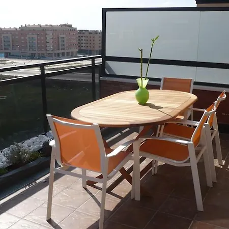 Apartamento Atico, Piscina, Ac, Wi-fi Y Parking Gratis, Gran Terraza, Vut 47-79 *